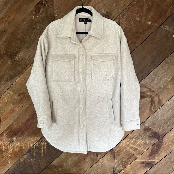 Cream jacket - Picture 1 of 2